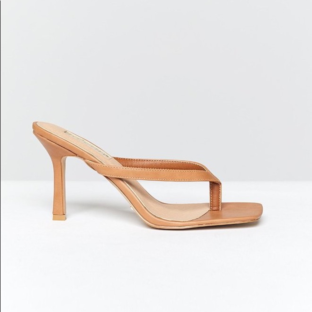 Heeled Sandal **NEVER BEEN WORN***